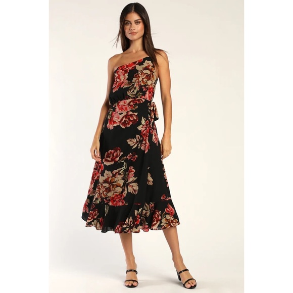 Lulus Dresses & Skirts - NWOT Lulus Divine Blooms Black Floral Print One-Shoulder Midi Wrap Dress Large